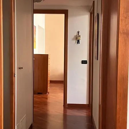 Apartment Your Friend In
