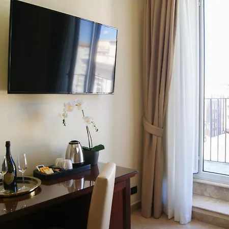 Glam Luxury * Roma