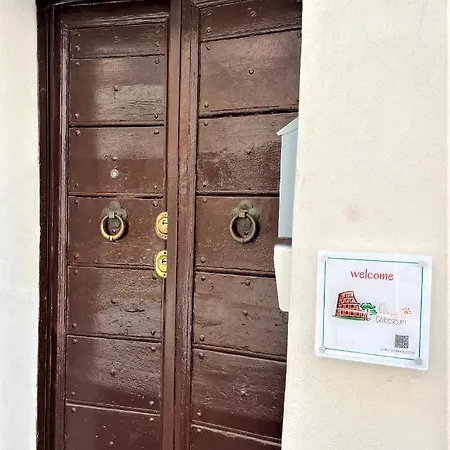 Nest To Colosseum Apartment