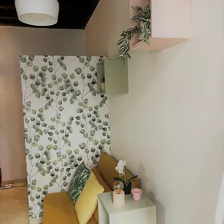 Apartment Nest To Colosseum