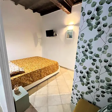 Nest To Colosseum Apartment