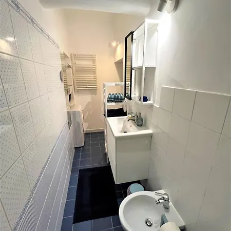 Apartment Nest To Colosseum *
