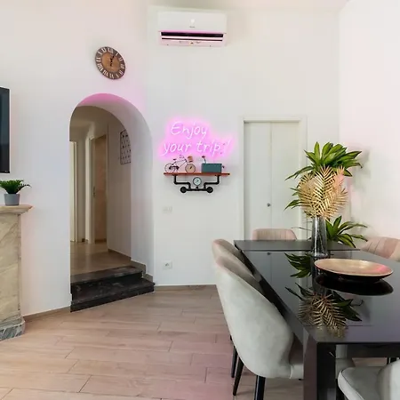 Apartment Maison Piazza Di Spagna