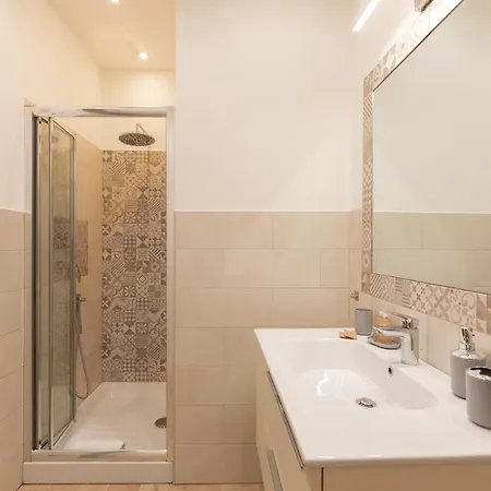 Maison Piazza Di Spagna Apartment *