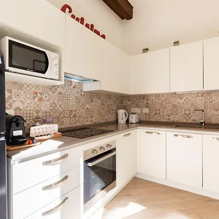 Apartment Maison Piazza Di Spagna
