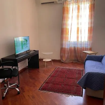 Appartamento Flat In Furio Camillo