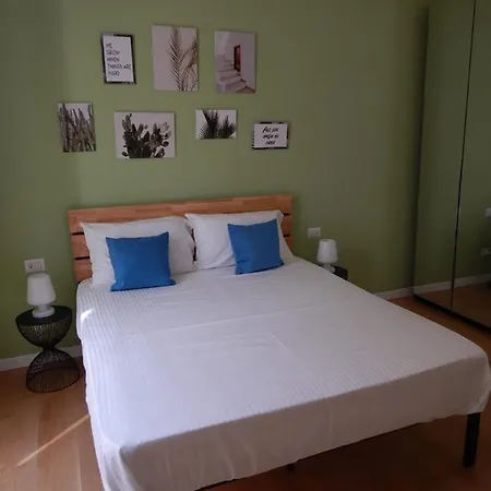 Barberini Bright Apartment Rome