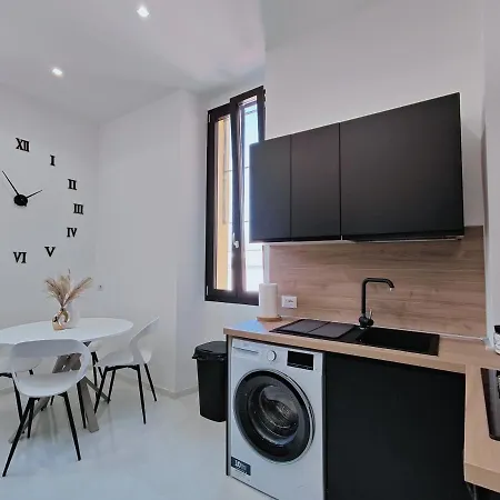Domus Iulia - Colosseo Guest house