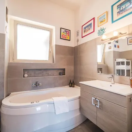 Tiber House 60 Marconi - Vacation M&d Roma