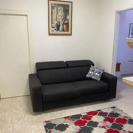 Apartment Nic House