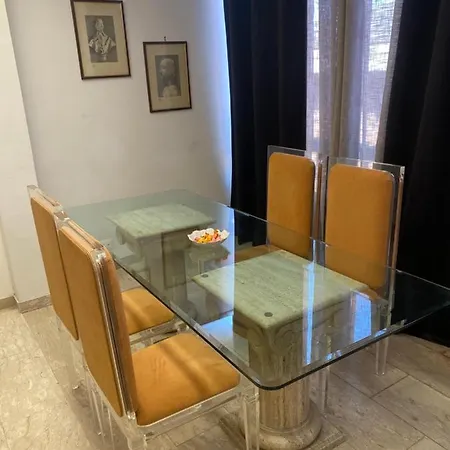 Nic House Apartment *