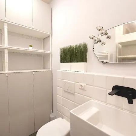 Apartment Near Termini Station *
