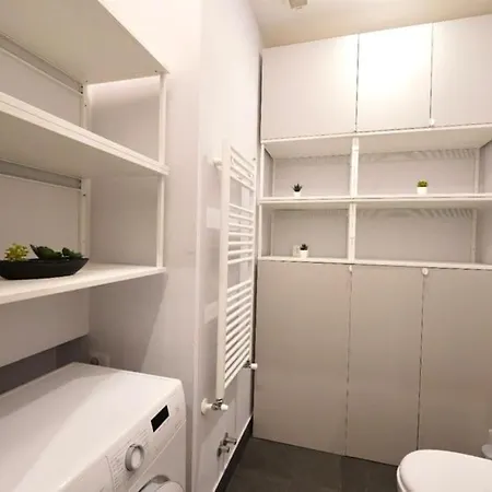 Apartment Near Termini Station Rome