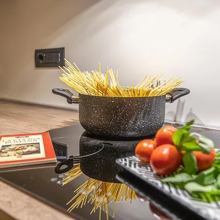 Welcome To Pantheon Apartment *