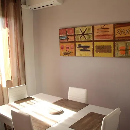 Apartment Capital House *