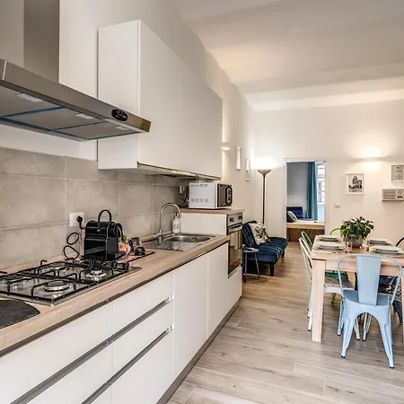 Nala Luxury With Terrace Apartment