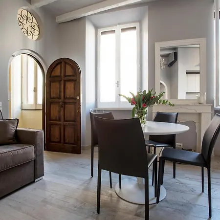 Apartment Trevi Luxury Maison Rome