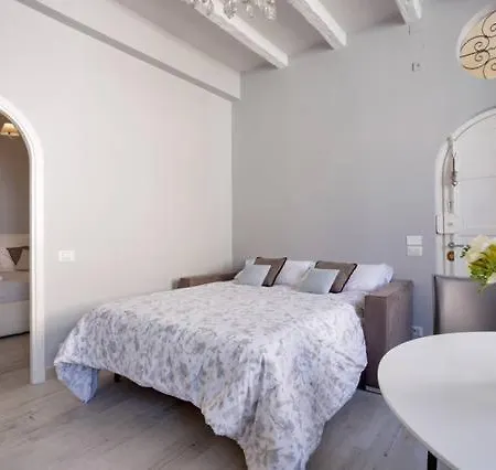 Trevi Luxury Maison Rome