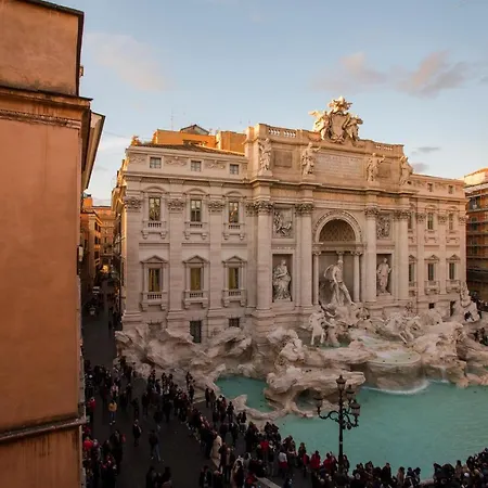 Apartment Trevi Luxury Maison Rome