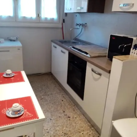 L'angolo Di San Pietro Apartment *