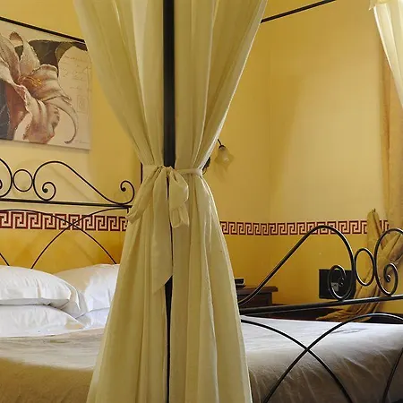 Le Di Via Ottaviano - In Bed & Breakfast 2*