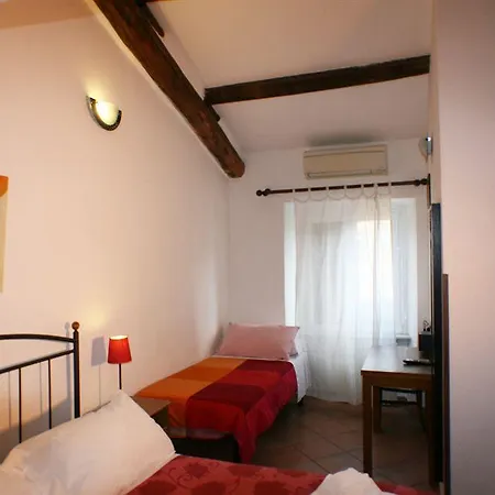 Bed & Breakfast Sixtythree