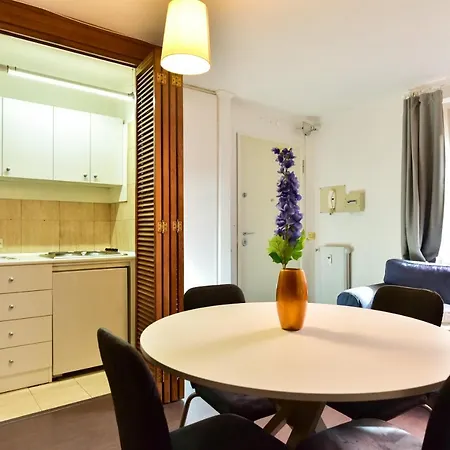 Apartment Piazza Navona Rome