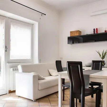 Apartamento Con Giardino Via Silvestri