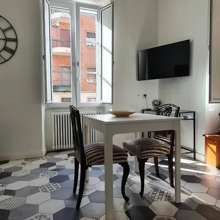 Vatican Joyful House Apartment *
