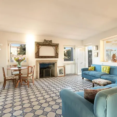 Forum Stunning Terrace Penthouse *