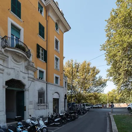 Dell'emporio *