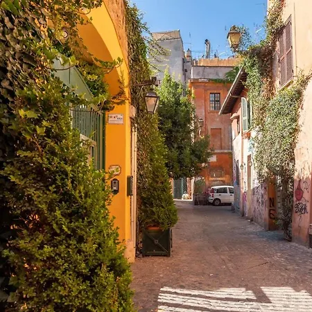 Piede Charming Rome
