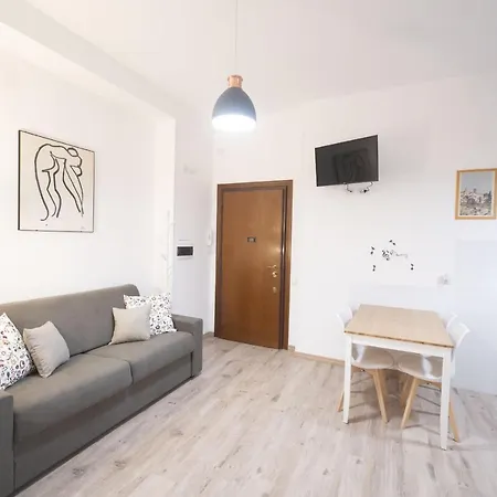 Lovely In Hip And Vibrant Pigneto Apartment *