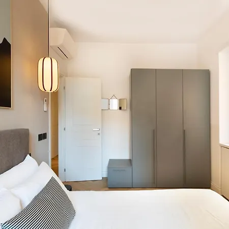 Romac Trinity With Steam Bath Apartment *