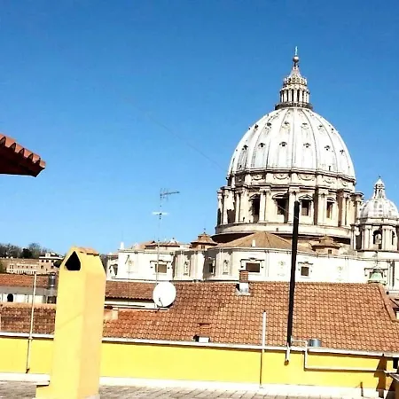 Priscilla & Parking At St Peter Basilica +free Calls To Usa, Canada, China * Rome