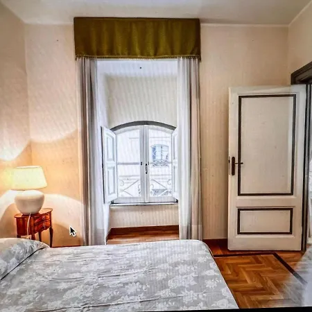 Adorable Flat By Barberini Trevi Fountain Apartment