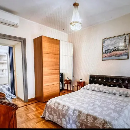 Adorable Flat By Barberini Trevi Fountain