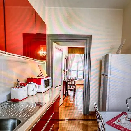 Adorable Flat By Barberini Trevi Fountain Rome
