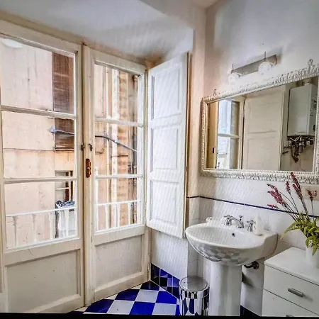 Adorable Flat By Barberini Trevi Fountain