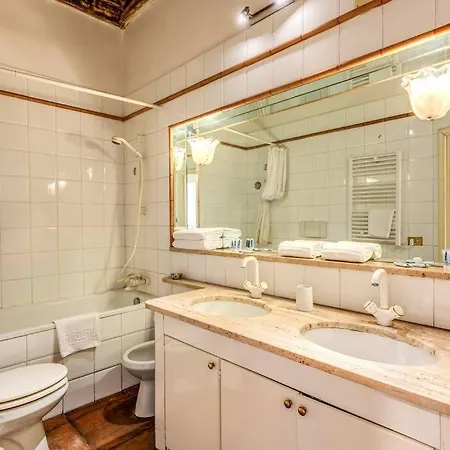 Flat With Lovely Views Near Piazza Navona * Rome
