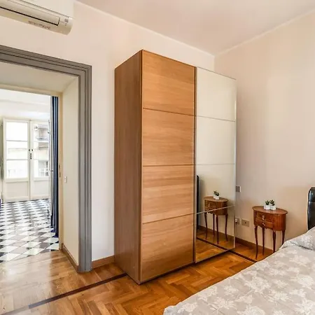 Adorable Flat By Barberini Trevi Fountain Apartment