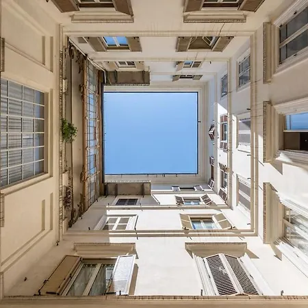 Apartment Adorable Flat By Barberini Trevi Fountain Rome