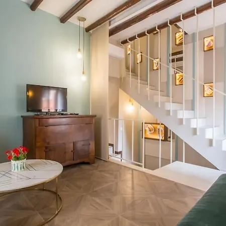 Apartment Frangipane 31 Monti Terrace Rome