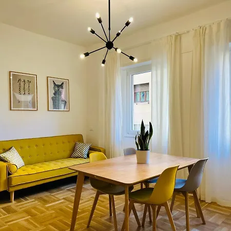 Dei Consoli Apartment *