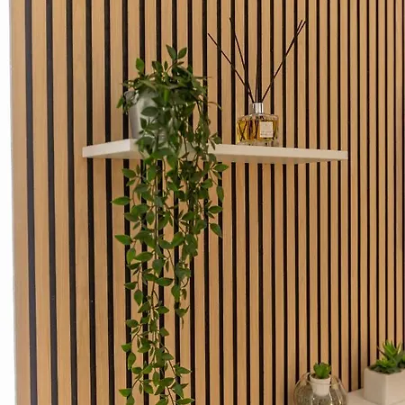 Appartamento Imperium House - Con Giardino Privato, 3 Minuti Da Metro Piazza Bologna, A-c, *