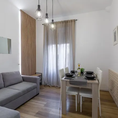 Imperium House - Con Giardino Privato, 3 Minuti Da Metro Piazza Bologna, A-c, Roma