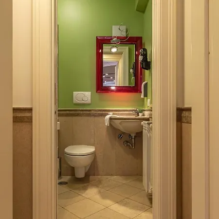 Oasis Centre Apartment *