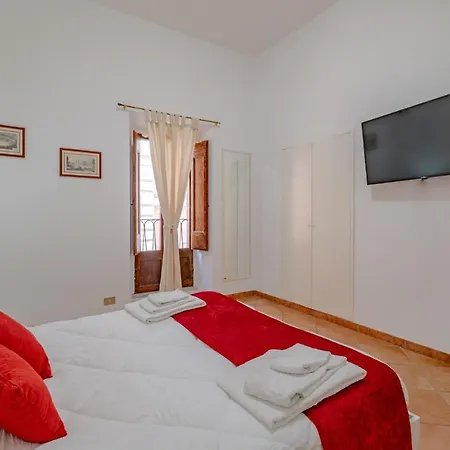 Ele Pantheon Apartment *