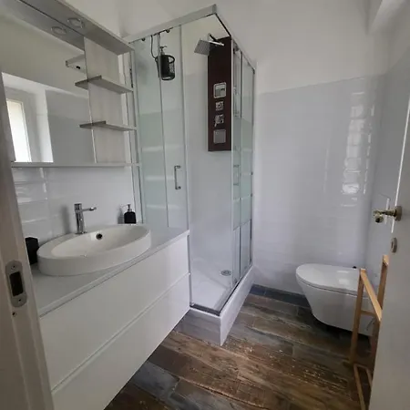 Teverone Guest house *