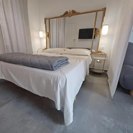 Appia - Loft Con Giardino